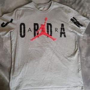 AIR JORDAN MENS SHIRT**NWOT**GREY**MENS LARGE